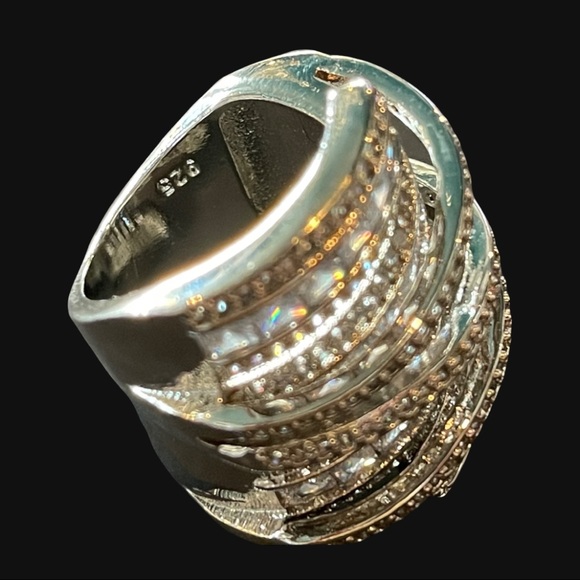 The Lubiana Statement Ring - Picture 8 of 8